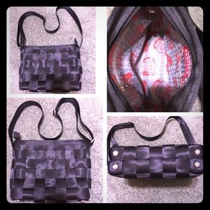 Harveys Little Black Messenger 15th Anniversary